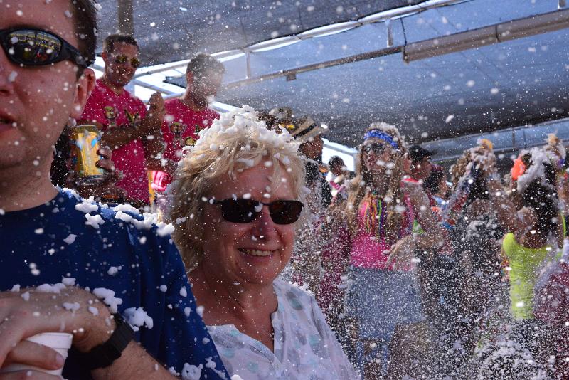DSC_1649.JPG - Judy enjoying Carnaval