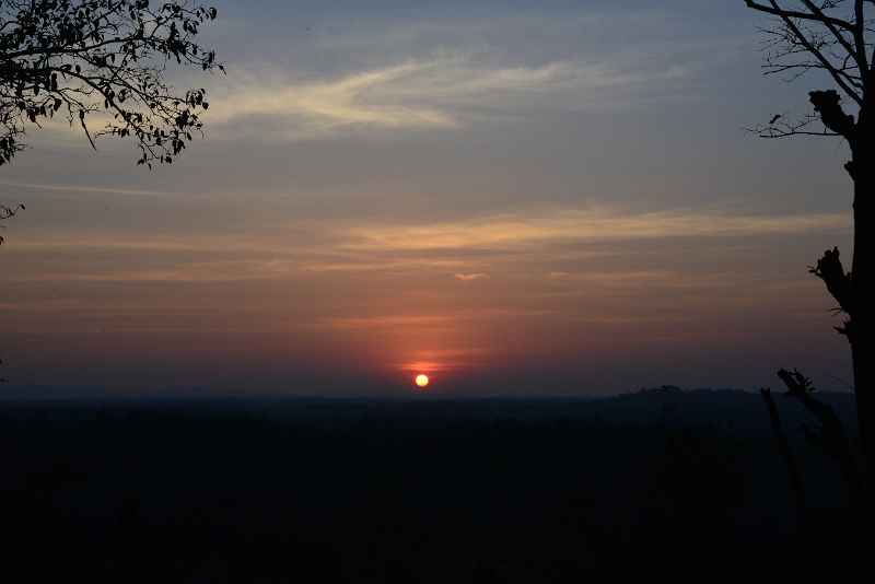 DSC_0647.JPG - Sunsetting over Hulgol